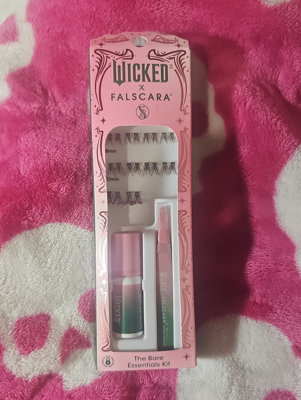 KISS WICKED Falscara The Bare Essentials Kit False Lashes IN MUNCHKINLAND